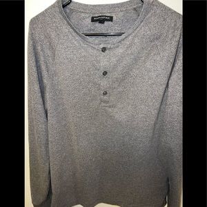 Banana Republic mens large gray long sleeve two button shirt